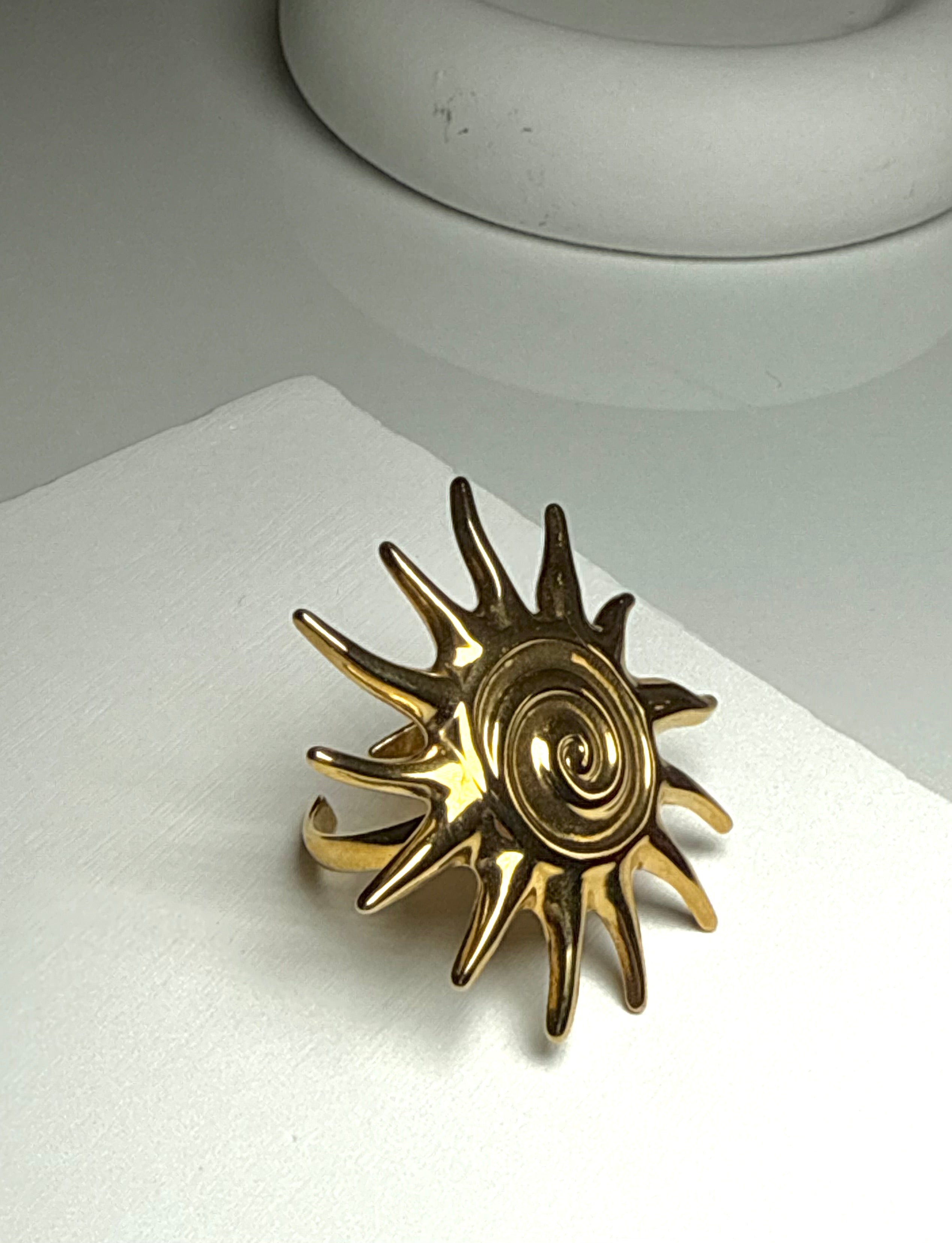 Pierścionek ,,The Sun''